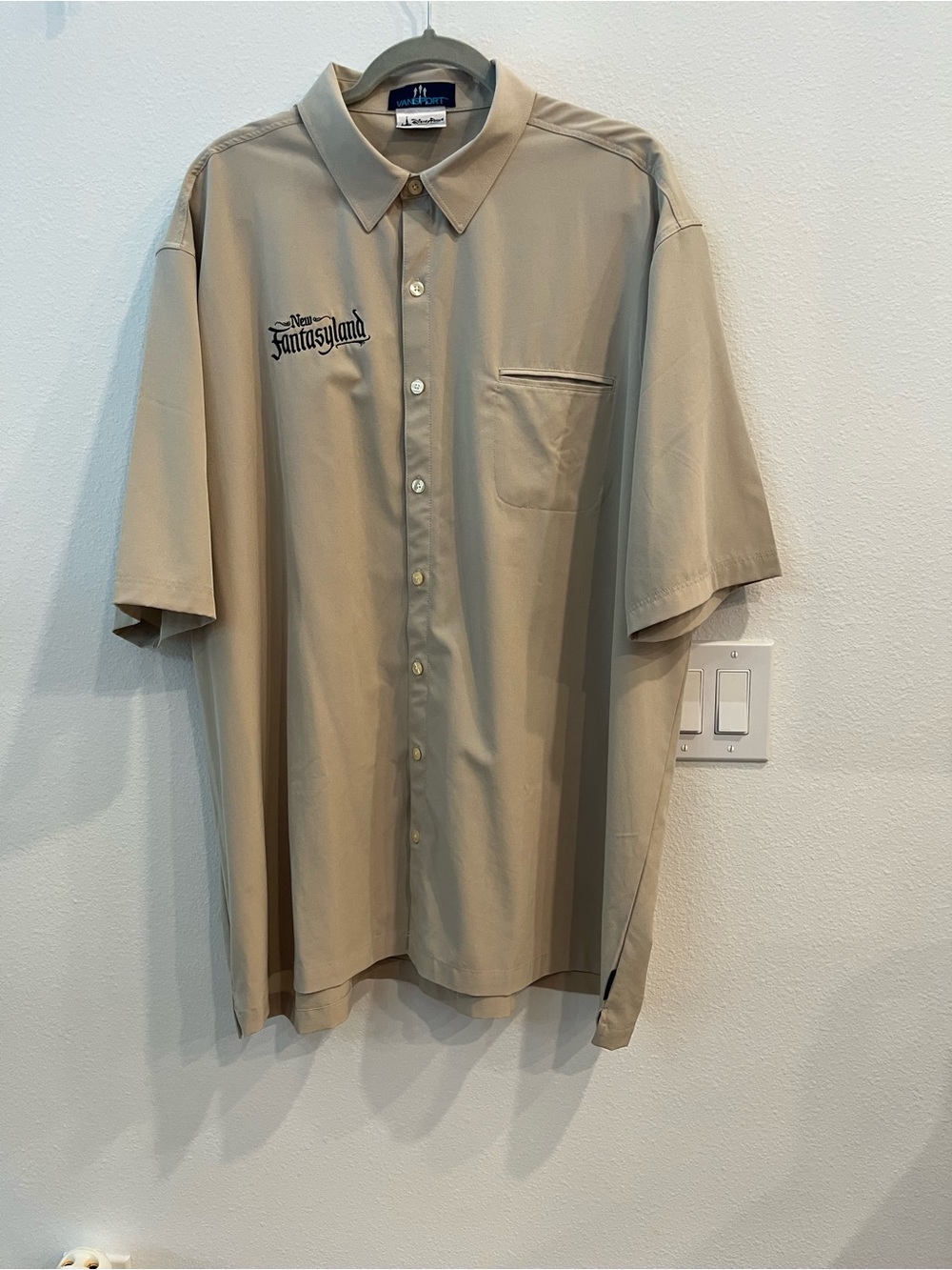 Short-Sleeve Button-Up Shirt - Beige